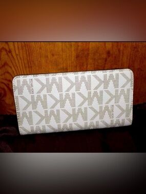 Michael Kors White MK Monogram Wallet with Gold Hardware